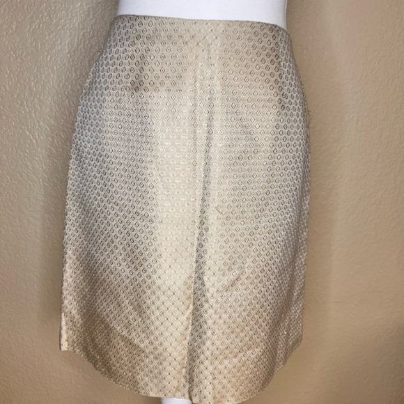 Caché Gold Metallic accent Skirt Size 2 - Picture 1 of 8